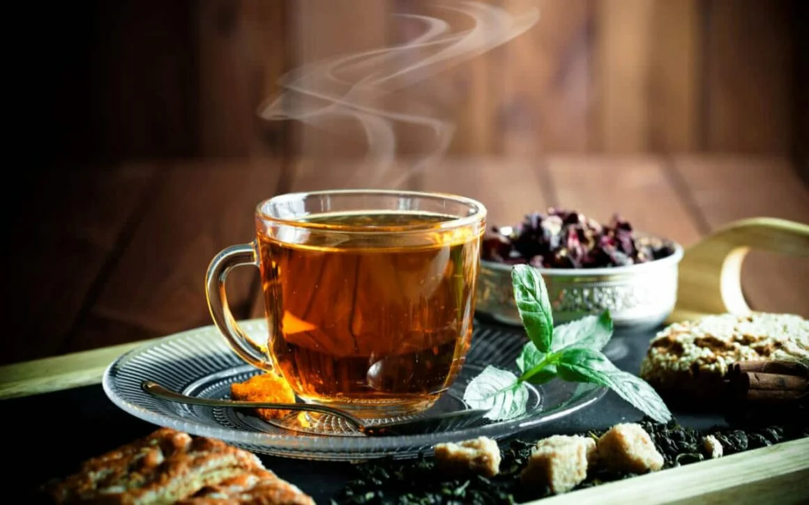 काली चाय के फायदे और नुकसान - Advantages and Disadvantages of Black Tea