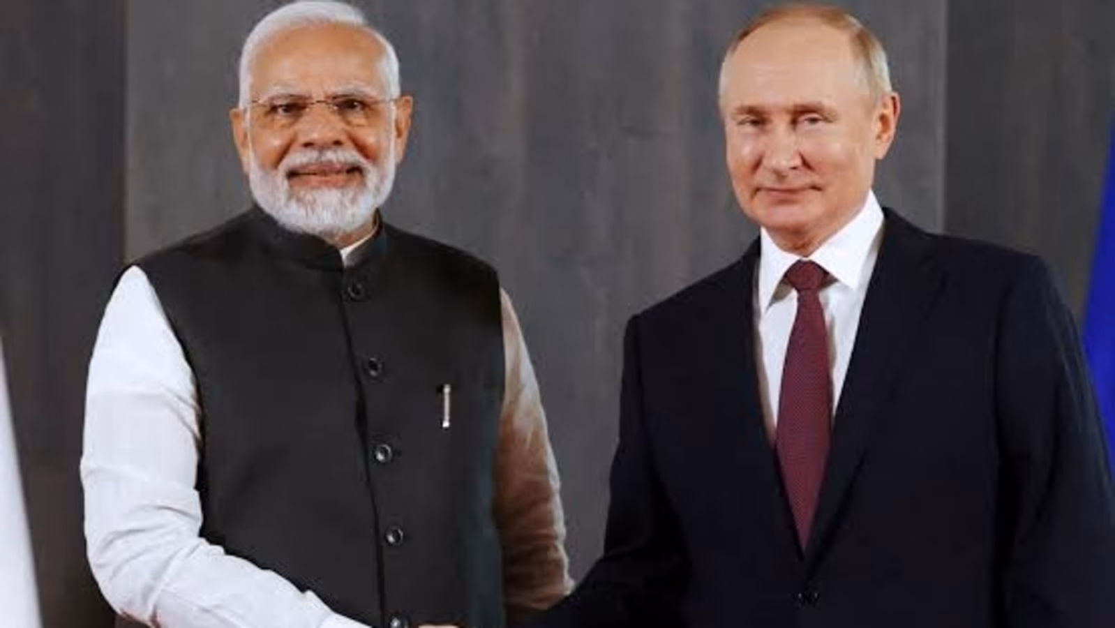3 दिवसीय दौरे पर मोदी गए रूस