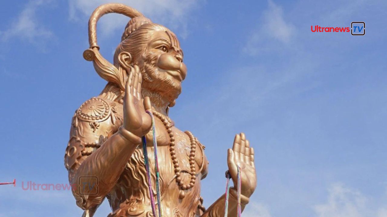 टेक्सास में बजरंग बली की 90 फीट ऊँची मूर्ति - 90 feet high statue of Bajrang Bali in Texas. 