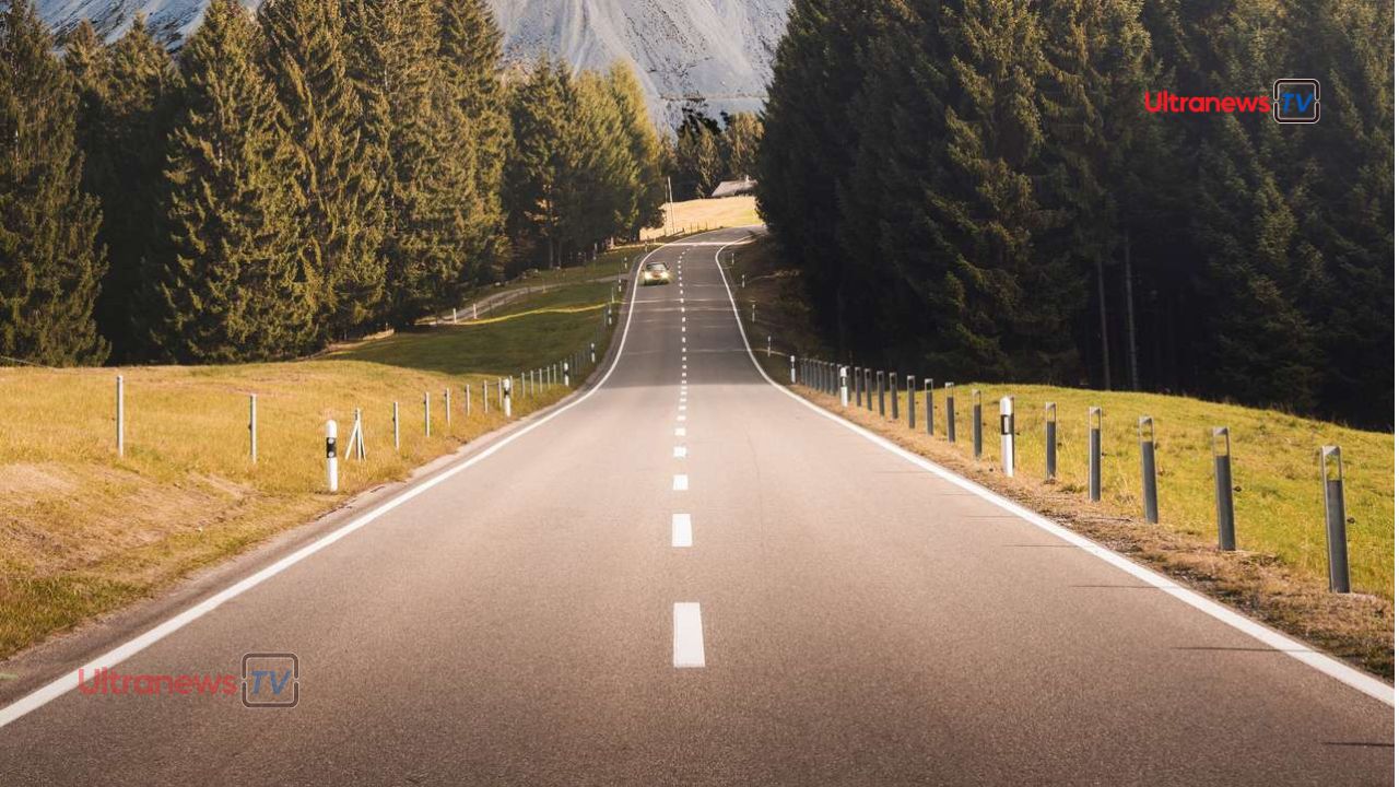 सड़क : एक दुखद प्रेमकथा - Road: A Tragic Love Story
