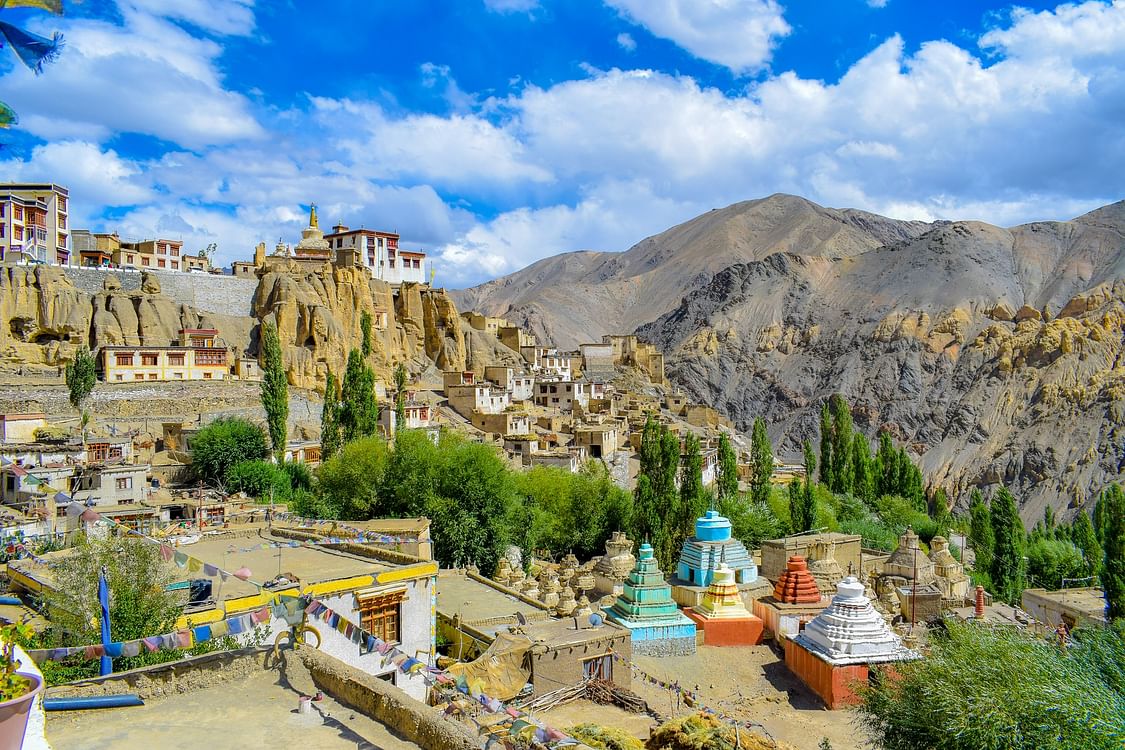 पर्यटकों की पहली पहली पसंद है लद्दाख के ये खूबसूरत स्थल