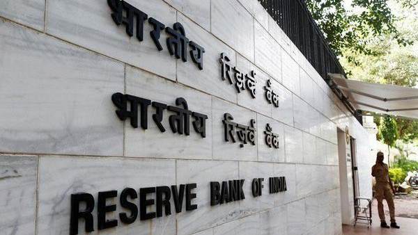 आरबीआई ने बैंकों को डिजिटल कार्ड को नए नियमों के दायरे में लाने का विकल्प है उठाया
