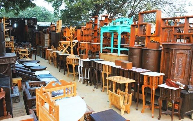 दिल्ली के इन मार्किट प्लेसेस में आधे से भी कम दाम में मिलता है सामान