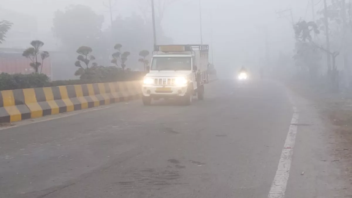 यूपी में बर्फीली हवाओं और बारिश से बढ़ेगी ठंड - Weather Update