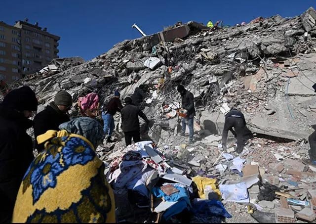 Earthquake: तुर्की और सीरिया में हालात बेकाबू, 15,000 से अधिक लोगों की मौत