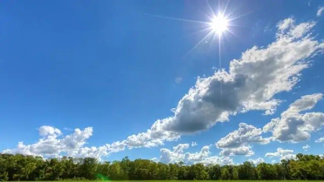 Weather Update : दिल्ली एनसीआर में मौसम ले सकता है करवट, जाने अगले दो दिन का हाल