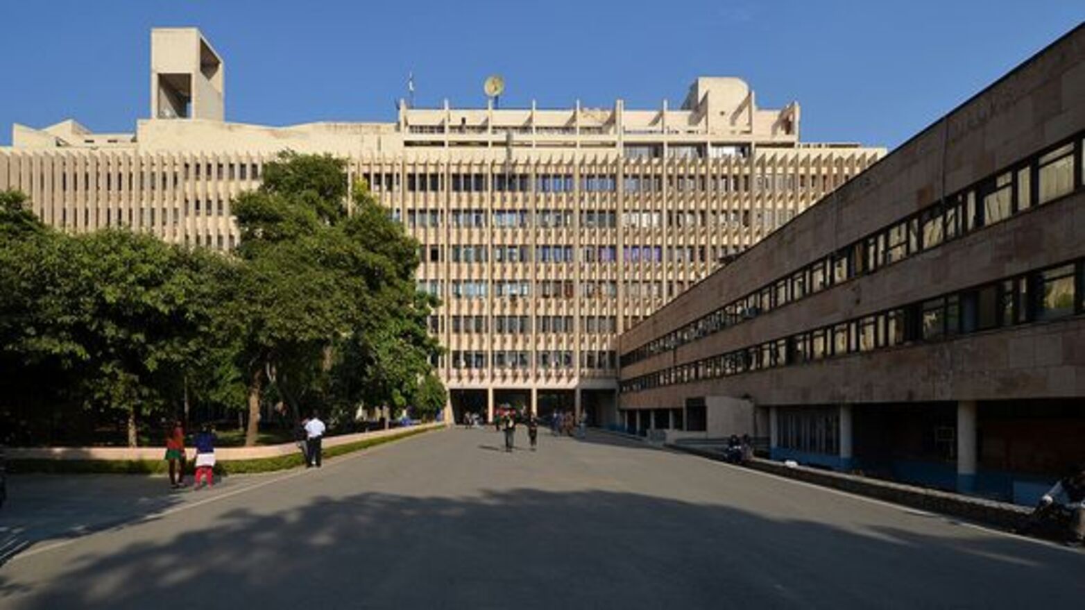 पढ़ाई में इन संस्थाओं ने किया है टॉप