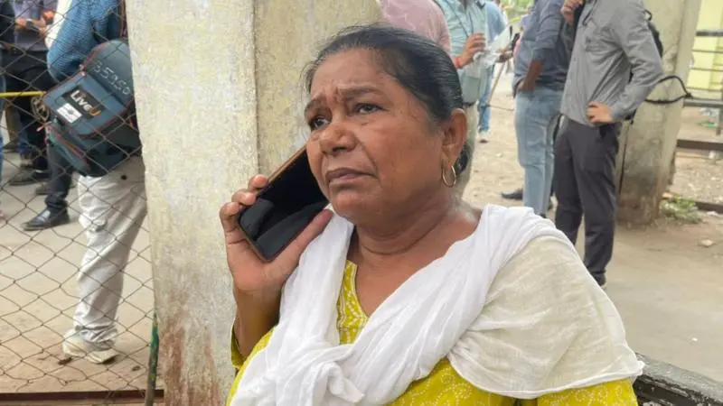 'पिता का अंतिम संस्कार कर के लौट रहा था मेरा भतीजा', अहमदाबाद हादसे में अपनों को खोने वालों का ग़म