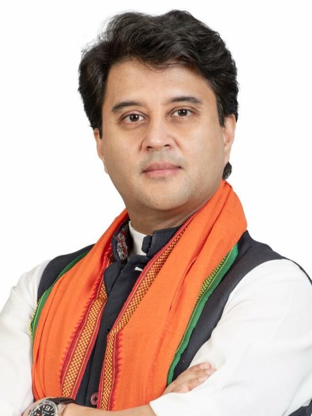 भारत के सबसे अधिक पढ़े-लिखे नेता