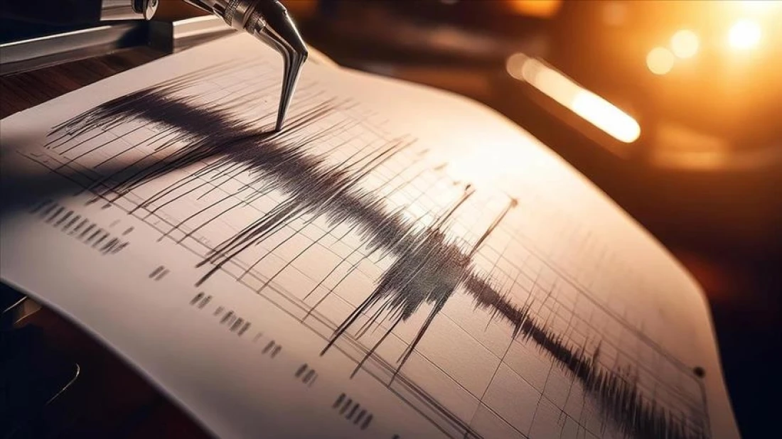 जापान में लगातार भूकंप के झटकों से दहशत: दो हफ़्तों में 900 से ज़्यादा बार हिली धरती