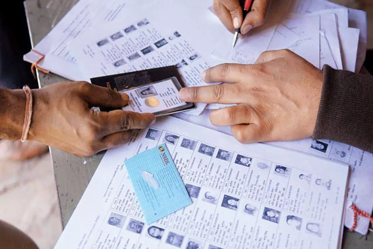 बिहार SIR अभियान: जानिए वोटर लिस्ट की गलतियों को कैसे सुधारें