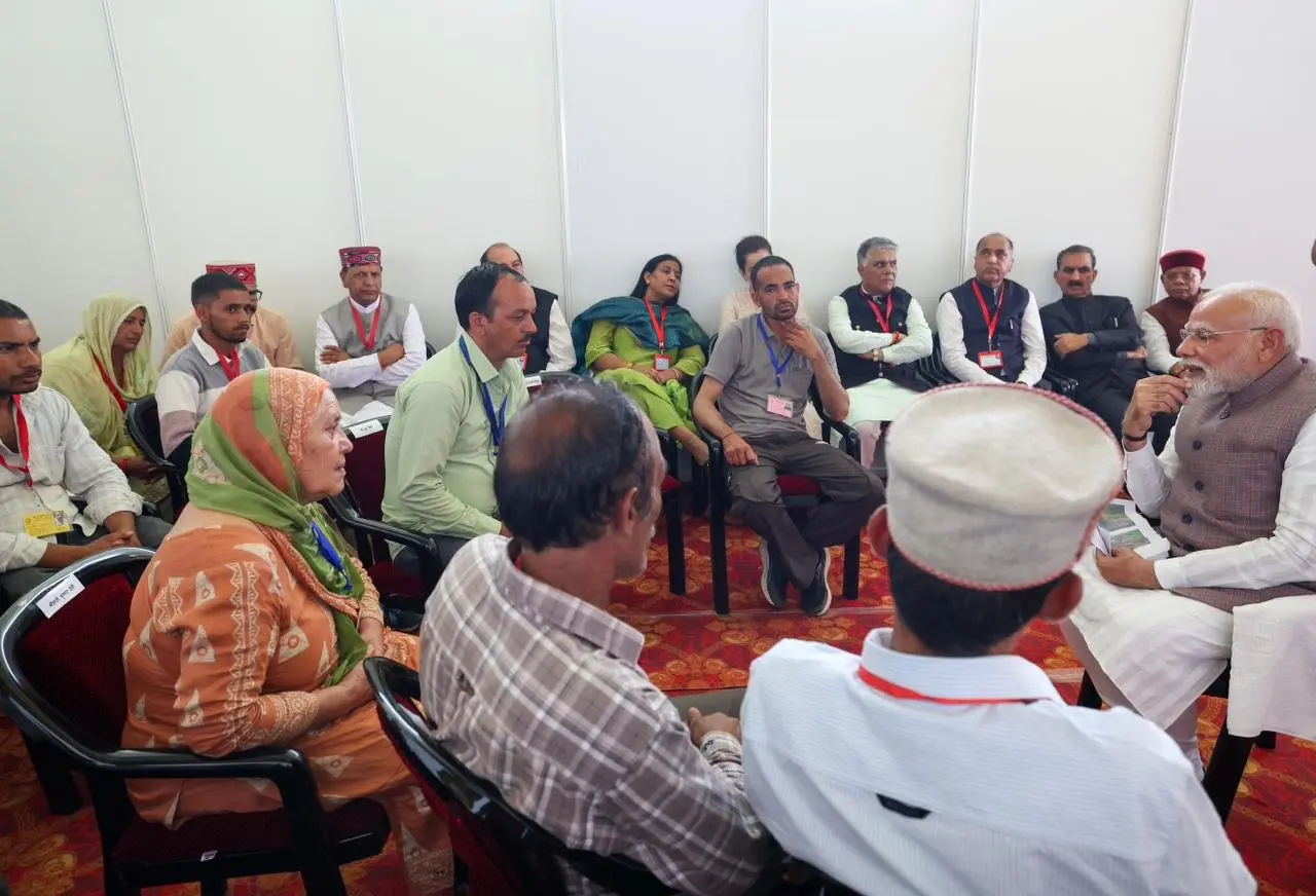 पीएम मोदी ने की घोषणा: हिमाचल के बाढ़ पीड़ितों के लिए 1500 करोड़ सहायक राशि देने की घोषणा