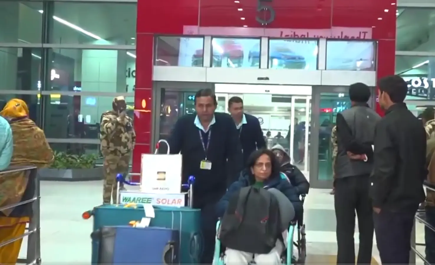 Indian nationals return from Iran amid massive protests