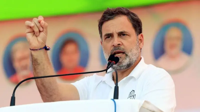 महाराष्ट्र: अजित पवार के बेटे की कंपनी राहुल गांधी का निशान, बोले 'ज़मीन चोरी'