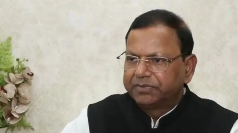 जीएसटी दरों में बदलाव: श्रेय लेने की होड़ में कांग्रेस और बीजेपी, किसने क्या कहा?