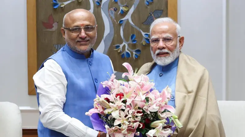 सीपी राधाकृष्णन भारत के 15वें उप राष्ट्रपति के रूप में शपथ ली, जगदीप धनखड़ भी रहे मौजूद