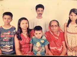 maithli thakur family 