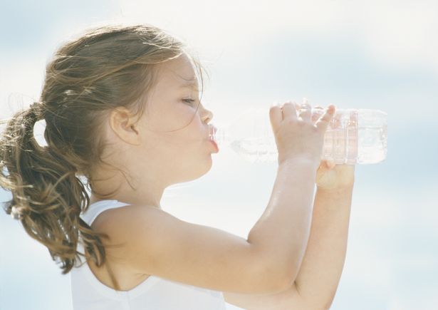 drink water Heatwave Precautions for Children