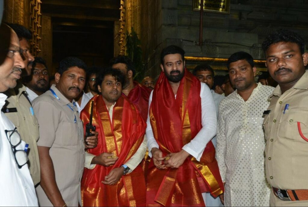 tirupati Adipurush: Pre-release event at Tirupati, Kriti Sanon supported Prabhas