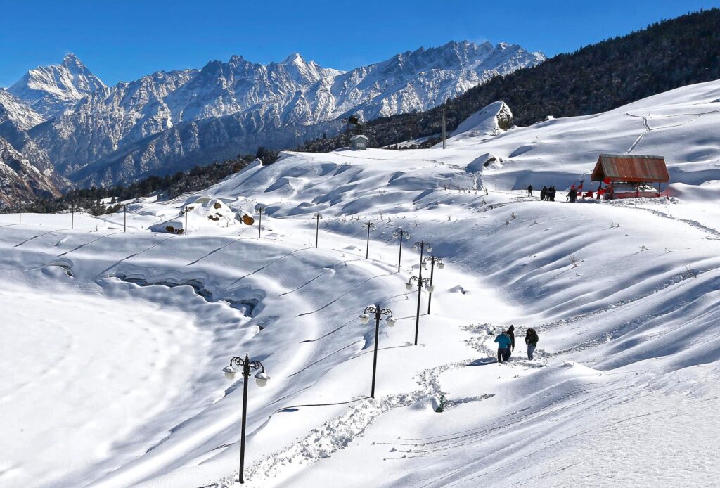 Auli Visit Snowfall Places in December
