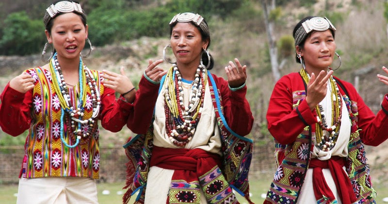 Traditional dress of Arunachal Pradesh 2 Traditional Dresses of Northeast India